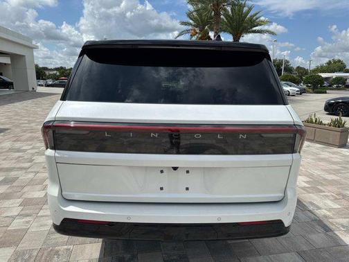 2025 Lincoln Navigator Black Label