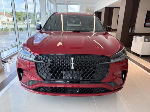 RED CARPET MET TC 2026 Lincoln Aviator Reserve