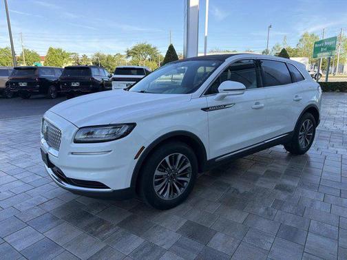 2022 Lincoln Nautilus Reserve