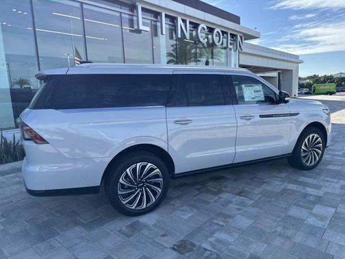 2025 Lincoln Navigator Black Label