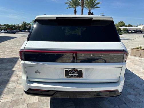 2025 Lincoln Navigator Reserve