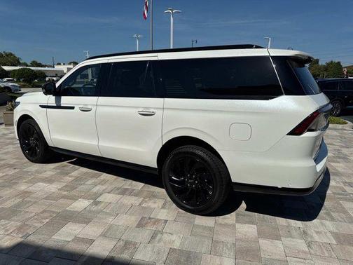 2025 Lincoln Navigator Reserve