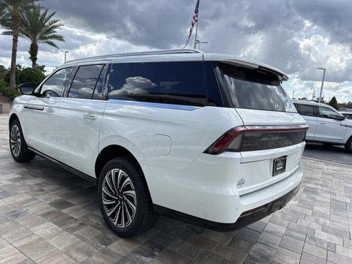 2025 Lincoln Navigator Black Label