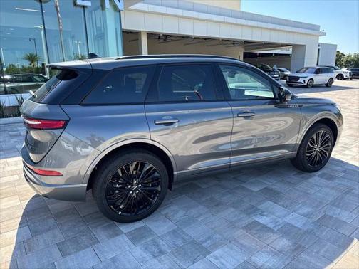 2025 Lincoln Corsair Premiere