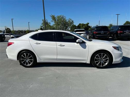 Photo 4 of 33 of 2020 Acura TLX FWD