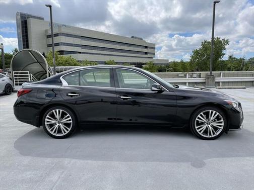 Photo 5 of 32 of 2018 INFINITI Q50 3.0t Sport