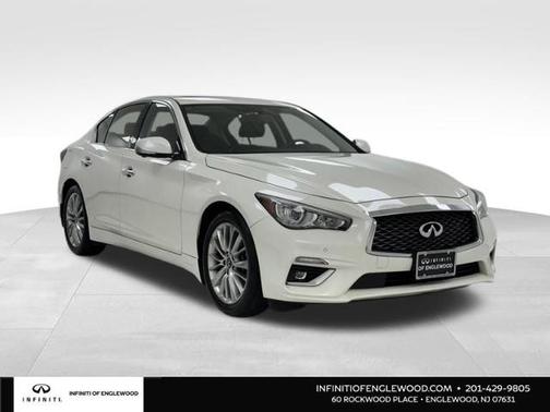 2023 INFINITI Q50 LUXE