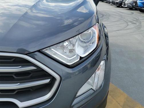Photo 4 of 35 of 2020 Ford EcoSport SE