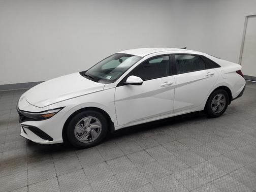 Serenity White 2025 Hyundai ELANTRA SE