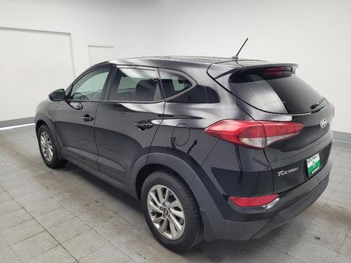 Black Noir Pearl 2018 Hyundai TUCSON SE