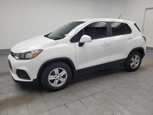 Summit White 2020 Chevrolet Trax LS