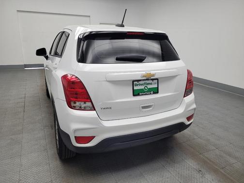 Summit White 2020 Chevrolet Trax LS