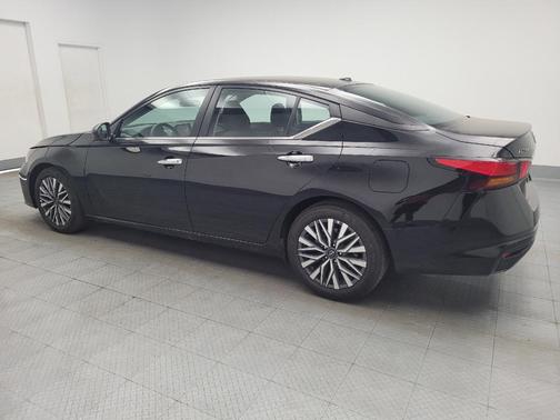 Super Black 2025 Nissan Altima 2.5 SV