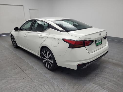 2022 Nissan Altima SR FWD