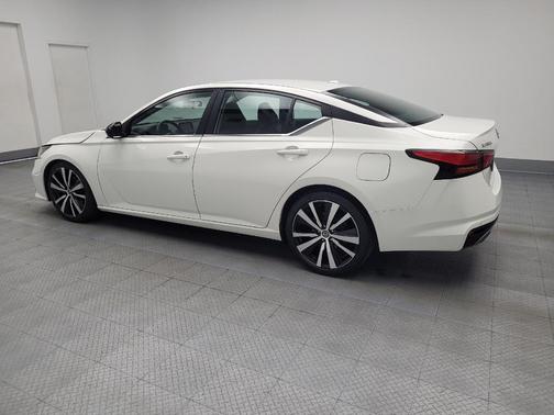 2022 Nissan Altima SR FWD