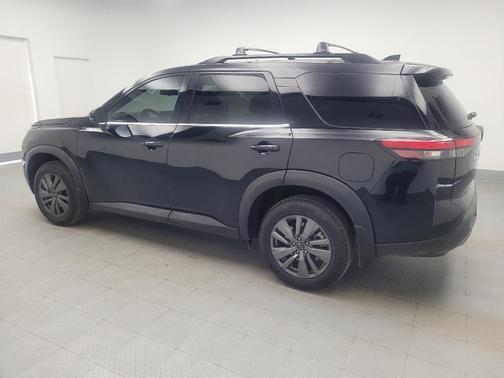 2023 Nissan Pathfinder SV 4WD