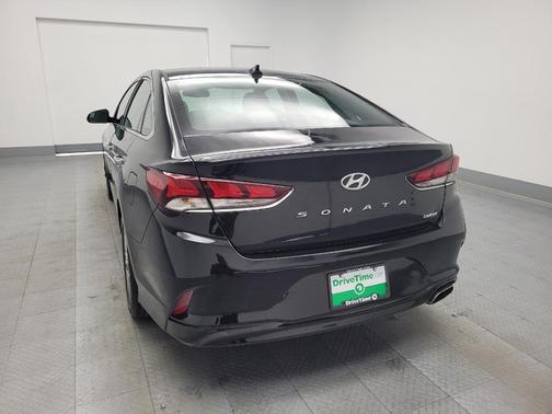 2018 Hyundai SONATA Limited