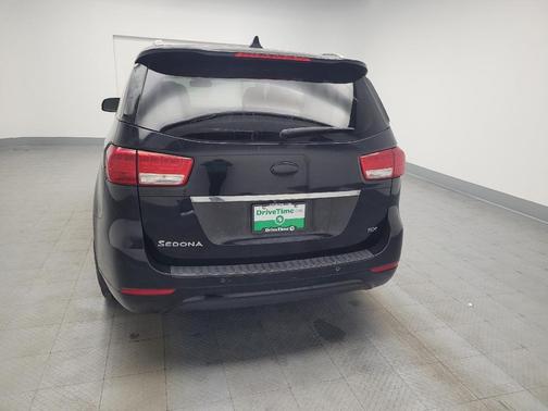 2016 Kia Sedona SX