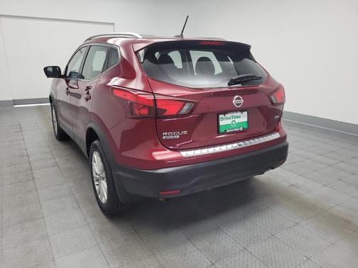 Magnetic Black Pearl 2019 Nissan Rogue Sport SV