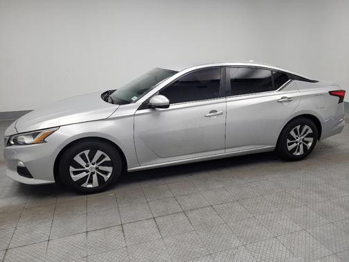 Brilliant Silver Metallic 2020 Nissan Altima S FWD