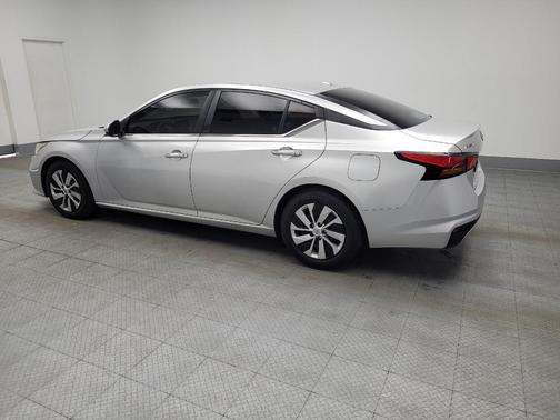 Brilliant Silver Metallic 2020 Nissan Altima S FWD