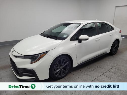White 2021 Toyota Corolla SE