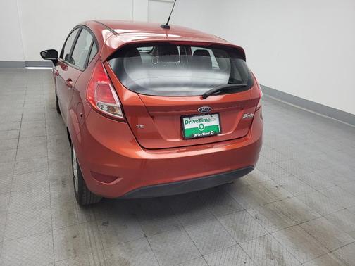 Hot Pepper Red Metallic Tinted Clearcoat 2018 Ford Fiesta SE