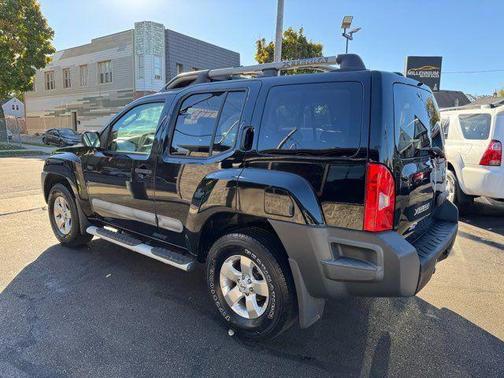 2011 Nissan Xterra S