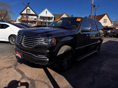 Tuxedo Black Metallic 2015 Lincoln Navigator Base