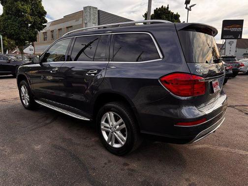 Steel Gray Metallic 2016 Mercedes-Benz GL-Class 4MATIC