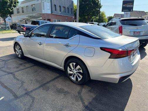2020 Nissan Altima S FWD