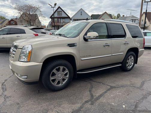2007 Cadillac Escalade Base