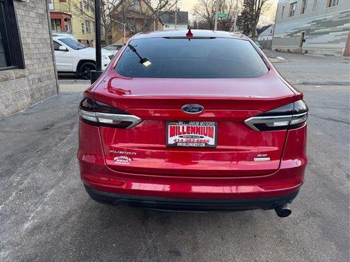 2020 Ford Fusion SE