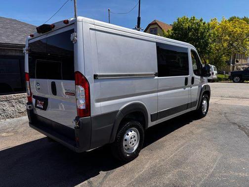 Bright Silver Metallic Clearcoat 2015 RAM ProMaster 1500 Low Roof