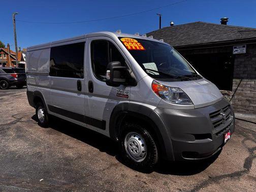 Bright Silver Metallic Clearcoat 2015 RAM ProMaster 1500 Low Roof