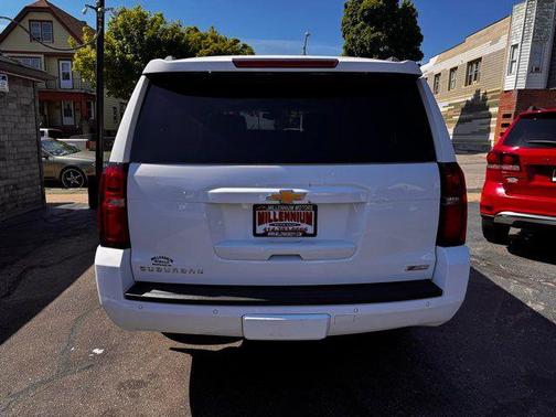 White 2017 Chevrolet Suburban LT