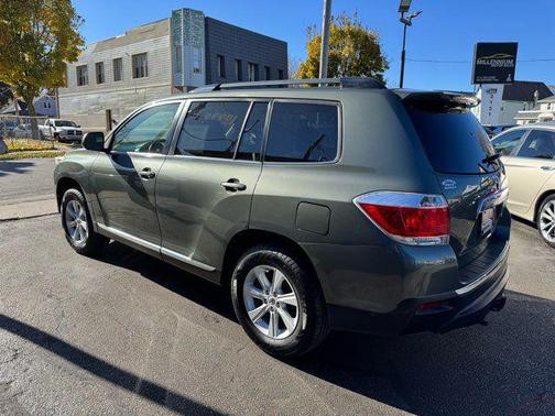 2013 Toyota Highlander SE