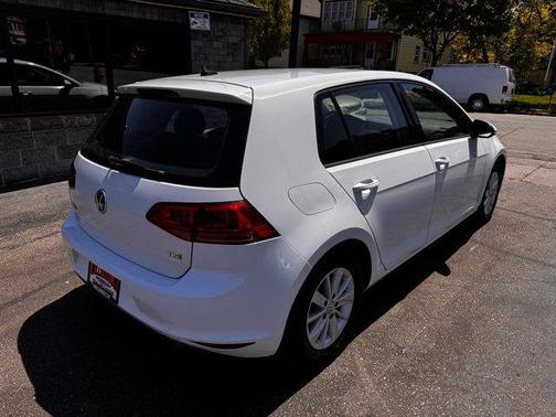 Pure White 2015 Volkswagen Golf Auto TSI S