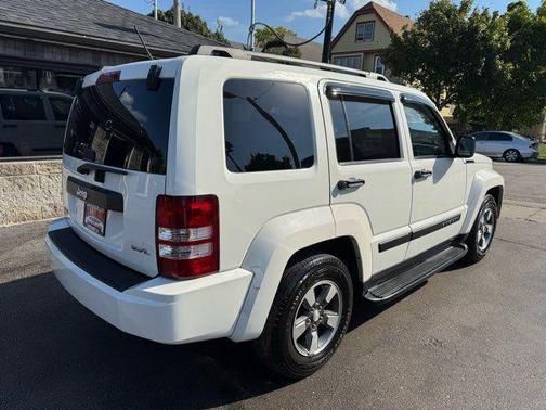 2008 Jeep Liberty Sport