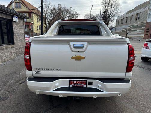 2013 Chevrolet Avalanche LTZ