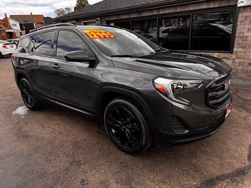 Graphite Gray Metallic 2021 GMC Terrain SLE