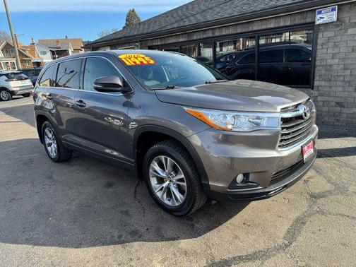 2016 Toyota Highlander LE Plus