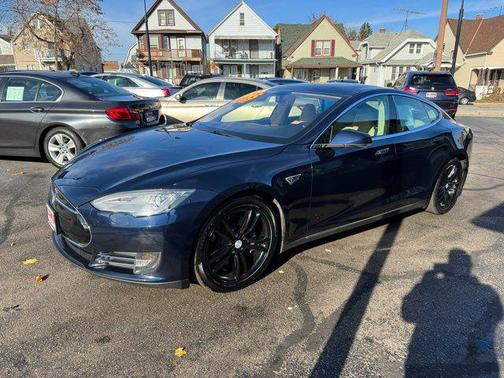 2013 Tesla Model S Performance