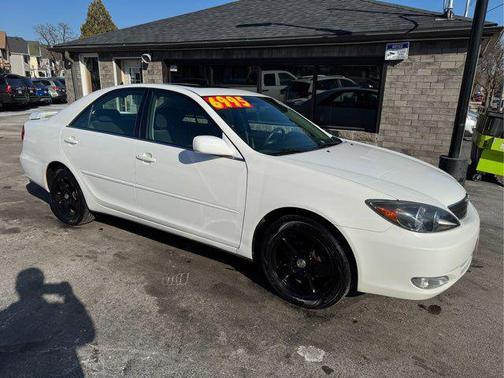 2004 Toyota Camry SE