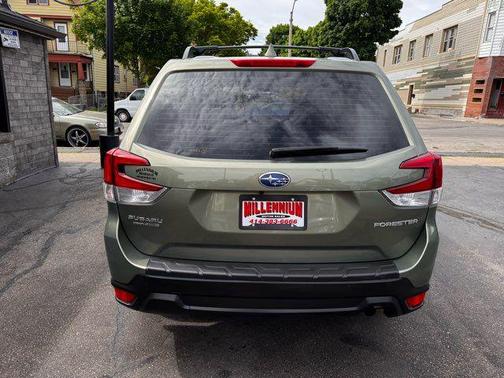 Green 2019 Subaru Forester Base