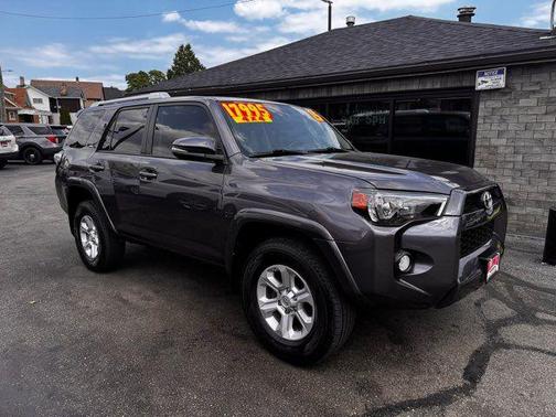 Magnetic Gray Metallic 2015 Toyota 4Runner SR5