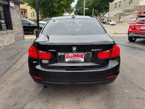 2015 BMW 320 i