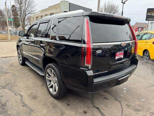 2016 Cadillac Escalade Luxury