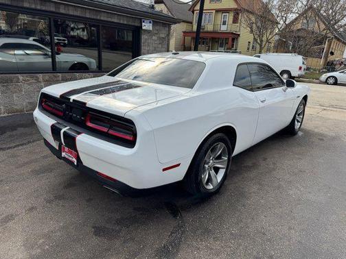 White Knuckle Clearcoat 2017 Dodge Challenger SXT