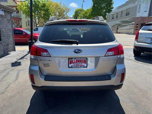2014 Subaru Outback 2.5i Premium